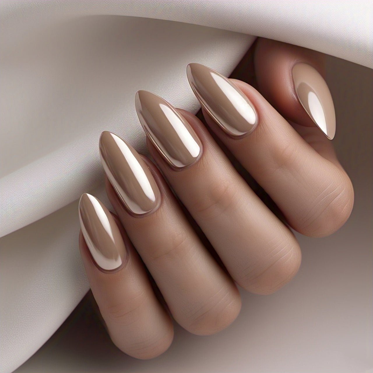 Champagne Almond Glazed - Leewa Beauty