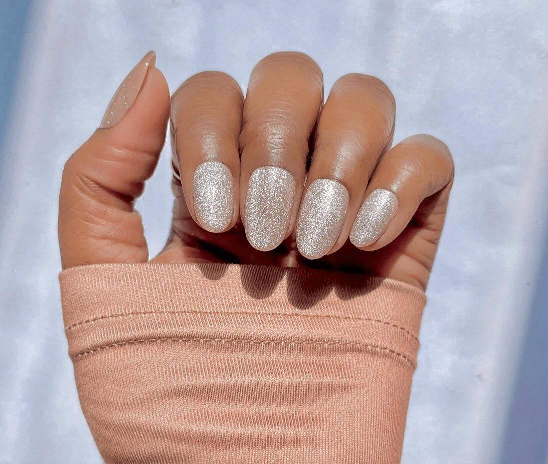 Champagne Velvet Round - Leewa Beauty