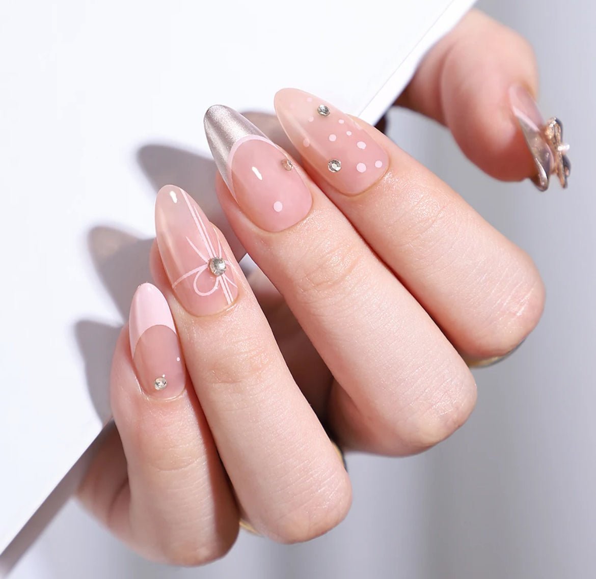 Trendsetter Almond - Leewa Beauty