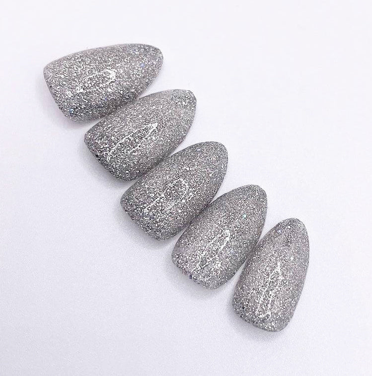 Crushed Diamonds Almond - Leewa Beauty
