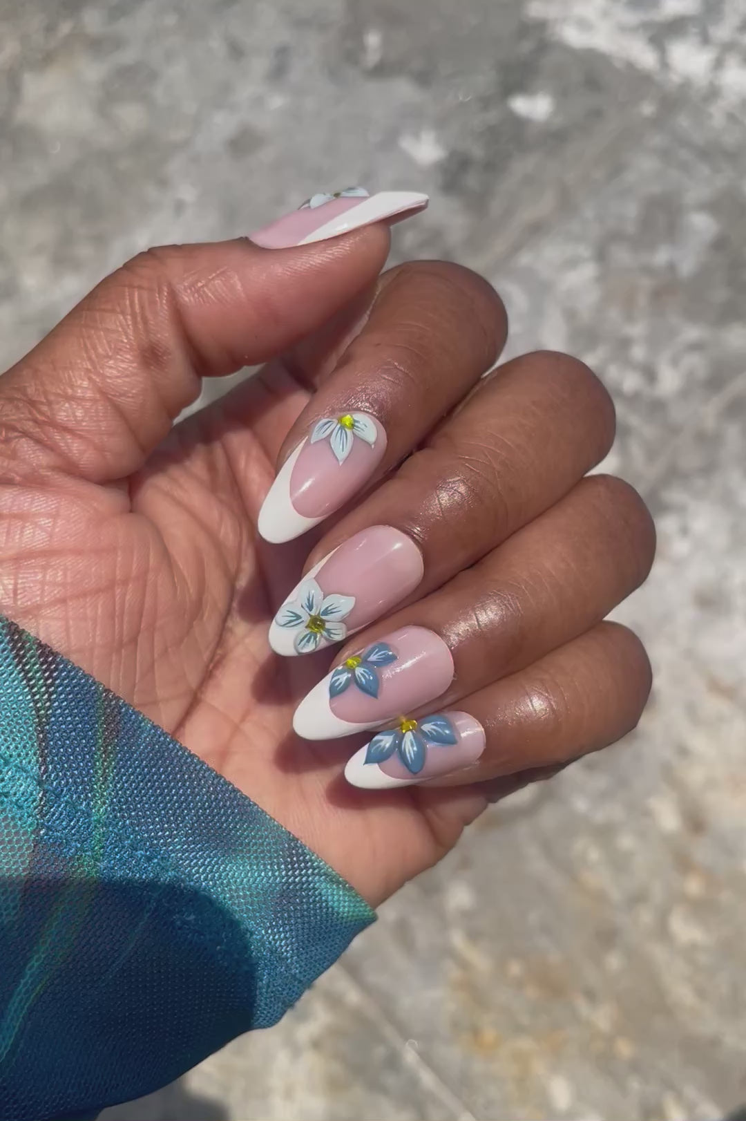 Dahlia blue floral french press-on nails video by Leewa Beauty