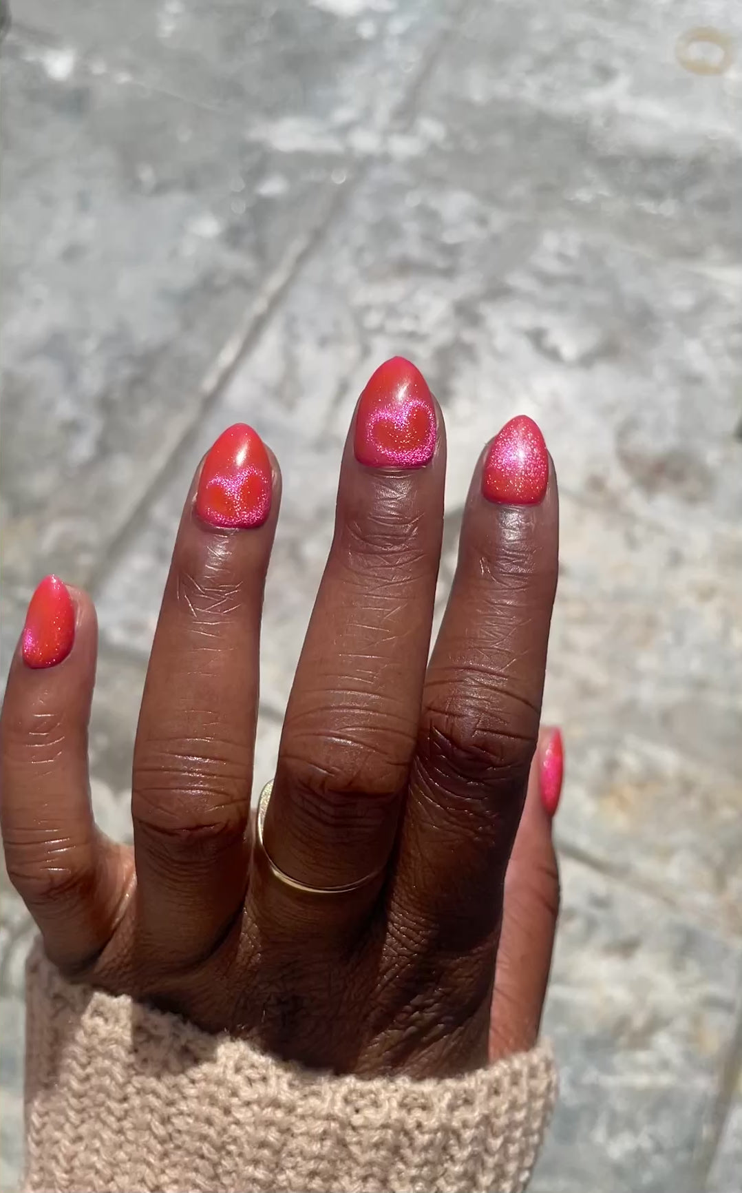 Pink Venom press-on nails - hot pink cat eye with hearts, extra short almond shape in Leewa Beauty 